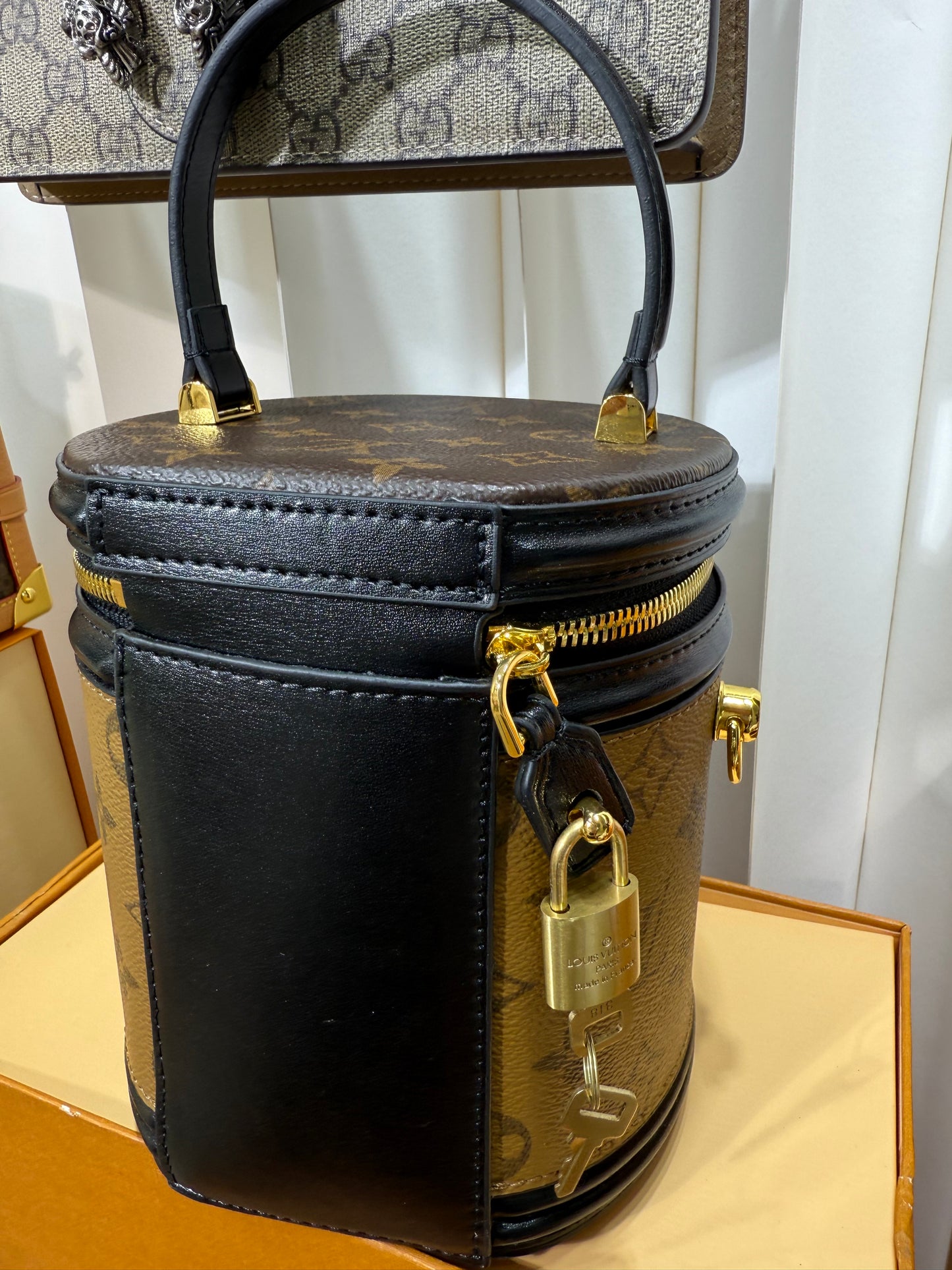 Bag 85 From Live